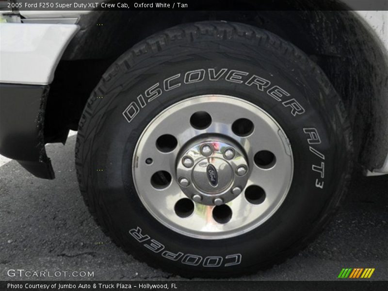 Oxford White / Tan 2005 Ford F250 Super Duty XLT Crew Cab