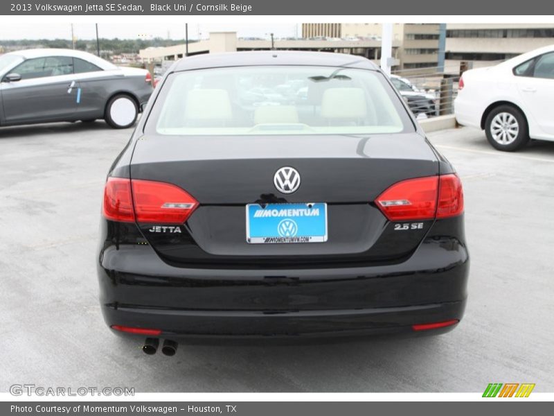 Black Uni / Cornsilk Beige 2013 Volkswagen Jetta SE Sedan