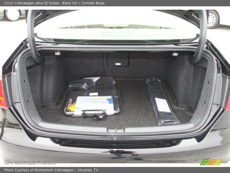 Black Uni / Cornsilk Beige 2013 Volkswagen Jetta SE Sedan