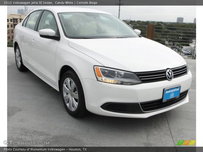 Candy White / Cornsilk Beige 2013 Volkswagen Jetta SE Sedan