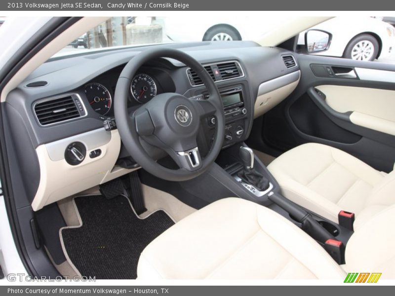 Candy White / Cornsilk Beige 2013 Volkswagen Jetta SE Sedan