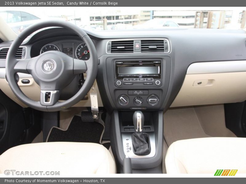 Candy White / Cornsilk Beige 2013 Volkswagen Jetta SE Sedan