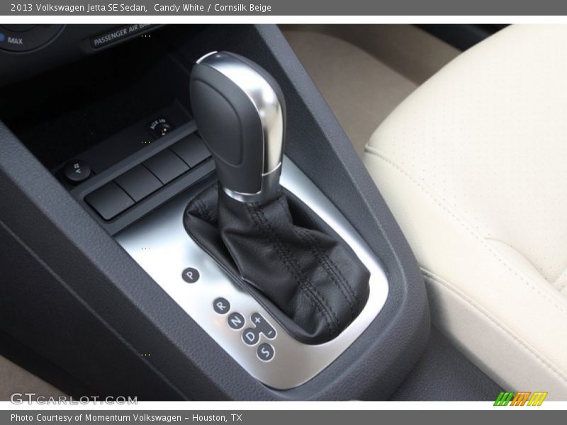 Candy White / Cornsilk Beige 2013 Volkswagen Jetta SE Sedan