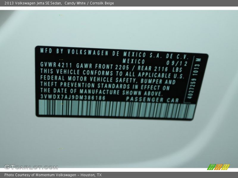 Candy White / Cornsilk Beige 2013 Volkswagen Jetta SE Sedan
