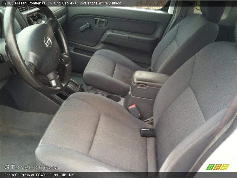 Avalanche White / Black 2003 Nissan Frontier XE V6 King Cab 4x4