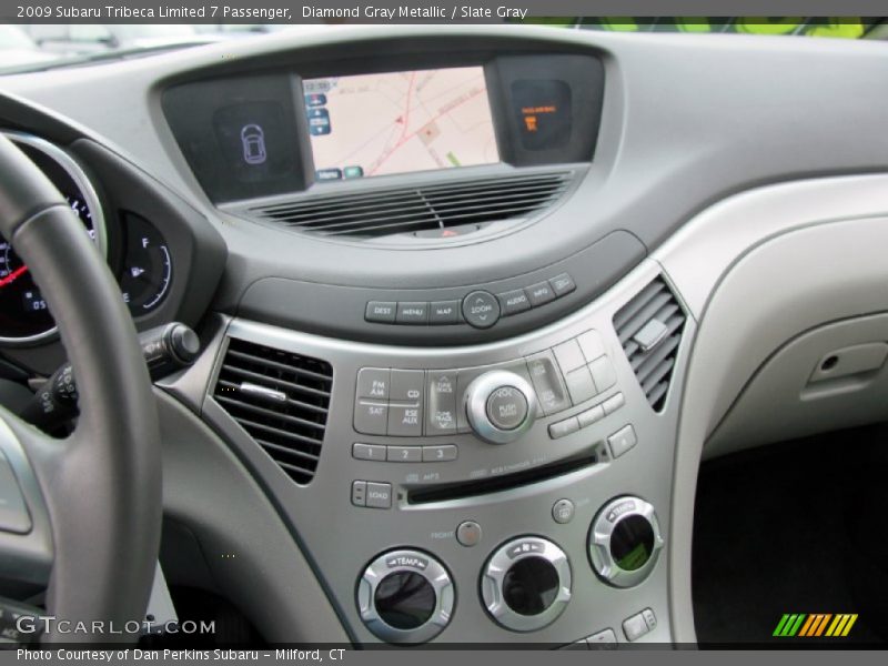 Controls of 2009 Tribeca Limited 7 Passenger