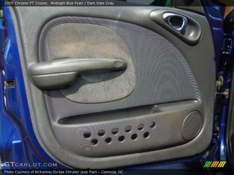 Midnight Blue Pearl / Dark Slate Gray 2005 Chrysler PT Cruiser