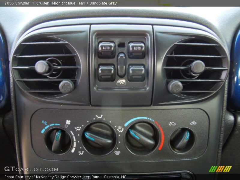 Midnight Blue Pearl / Dark Slate Gray 2005 Chrysler PT Cruiser
