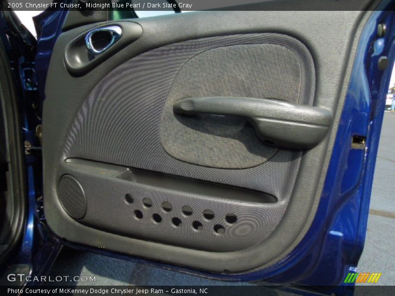 Midnight Blue Pearl / Dark Slate Gray 2005 Chrysler PT Cruiser