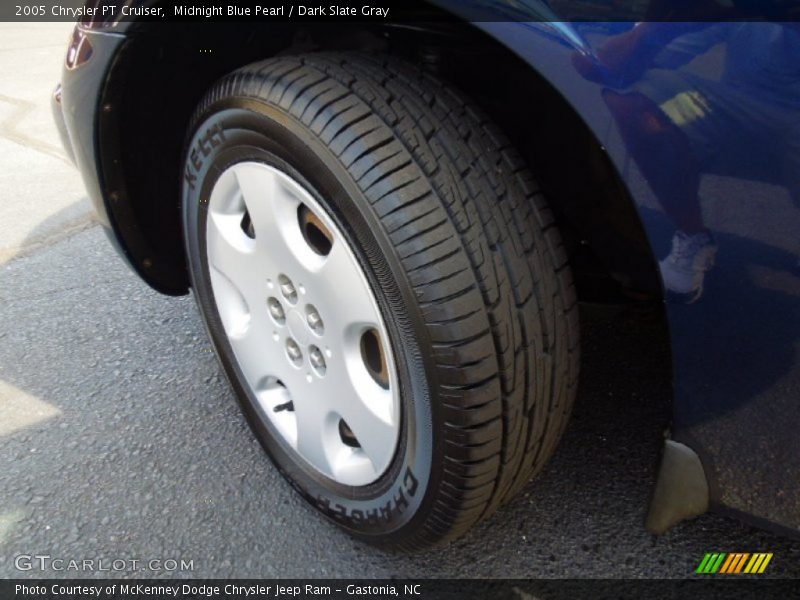 Midnight Blue Pearl / Dark Slate Gray 2005 Chrysler PT Cruiser