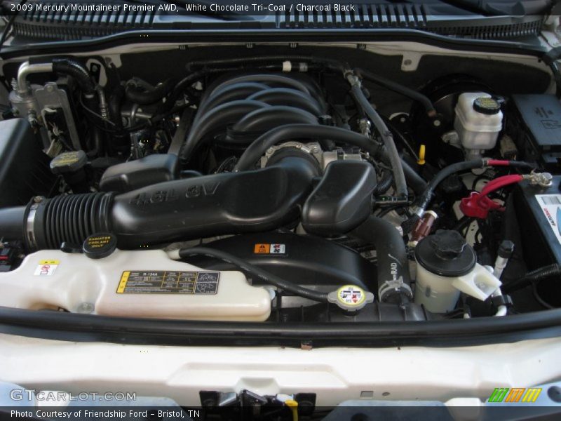 White Chocolate Tri-Coat / Charcoal Black 2009 Mercury Mountaineer Premier AWD