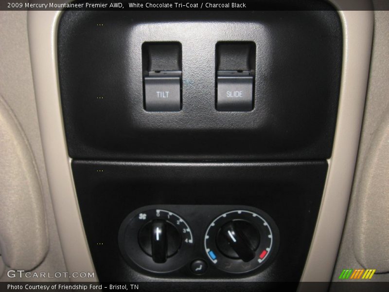 White Chocolate Tri-Coat / Charcoal Black 2009 Mercury Mountaineer Premier AWD