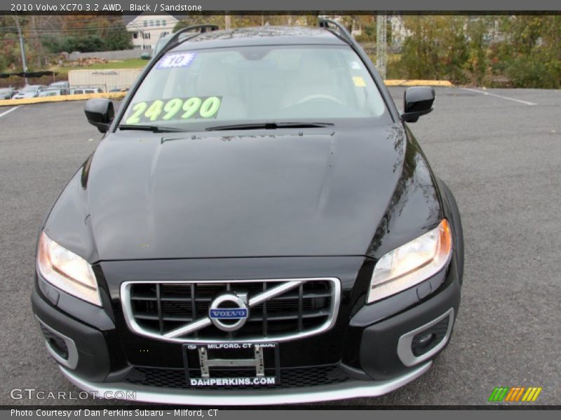 Black / Sandstone 2010 Volvo XC70 3.2 AWD