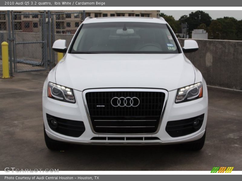 Ibis White / Cardamom Beige 2010 Audi Q5 3.2 quattro
