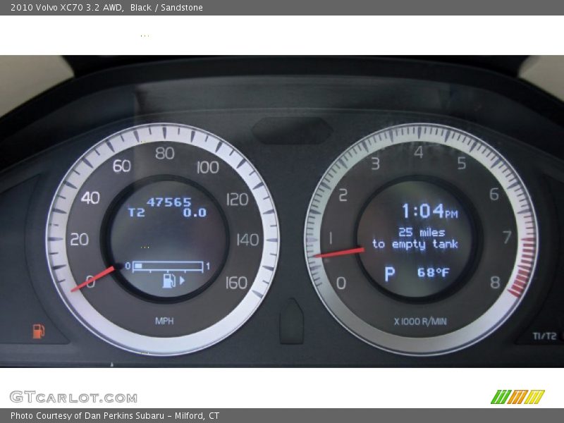 Black / Sandstone 2010 Volvo XC70 3.2 AWD