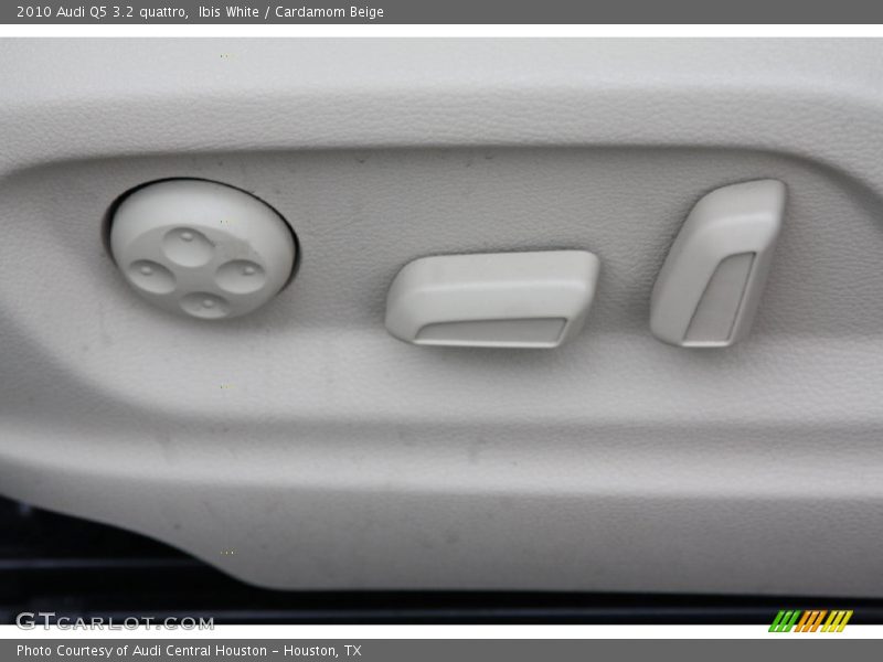 Ibis White / Cardamom Beige 2010 Audi Q5 3.2 quattro
