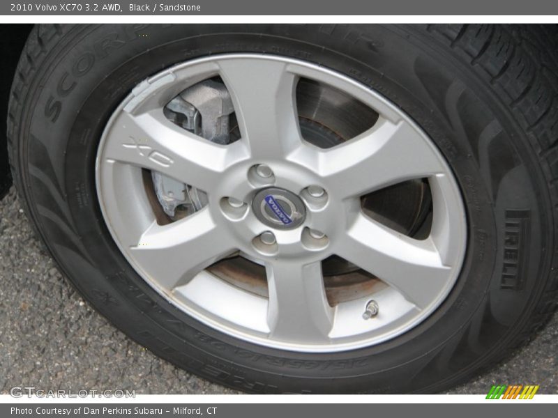 Black / Sandstone 2010 Volvo XC70 3.2 AWD
