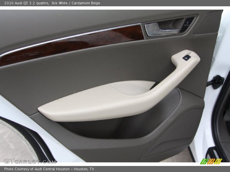 Ibis White / Cardamom Beige 2010 Audi Q5 3.2 quattro