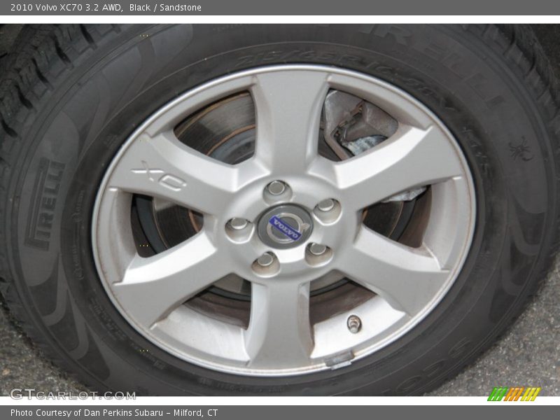 Black / Sandstone 2010 Volvo XC70 3.2 AWD