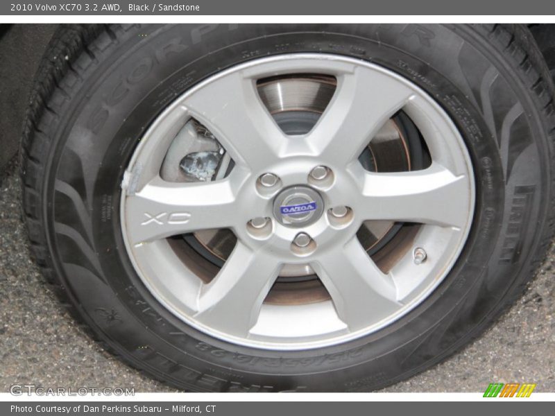 Black / Sandstone 2010 Volvo XC70 3.2 AWD