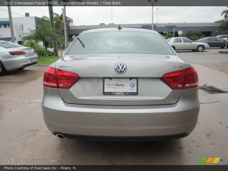 Tungsten Silver Metallic / Titan Black 2012 Volkswagen Passat TDI SE