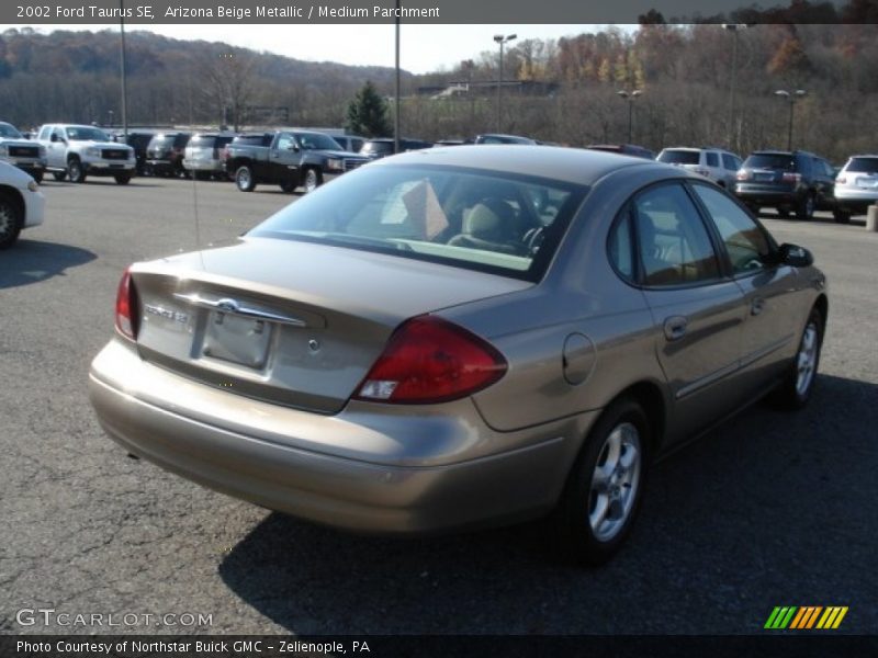 Arizona Beige Metallic / Medium Parchment 2002 Ford Taurus SE