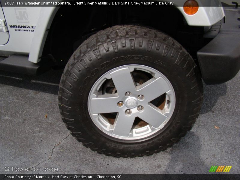 Bright Silver Metallic / Dark Slate Gray/Medium Slate Gray 2007 Jeep Wrangler Unlimited Sahara