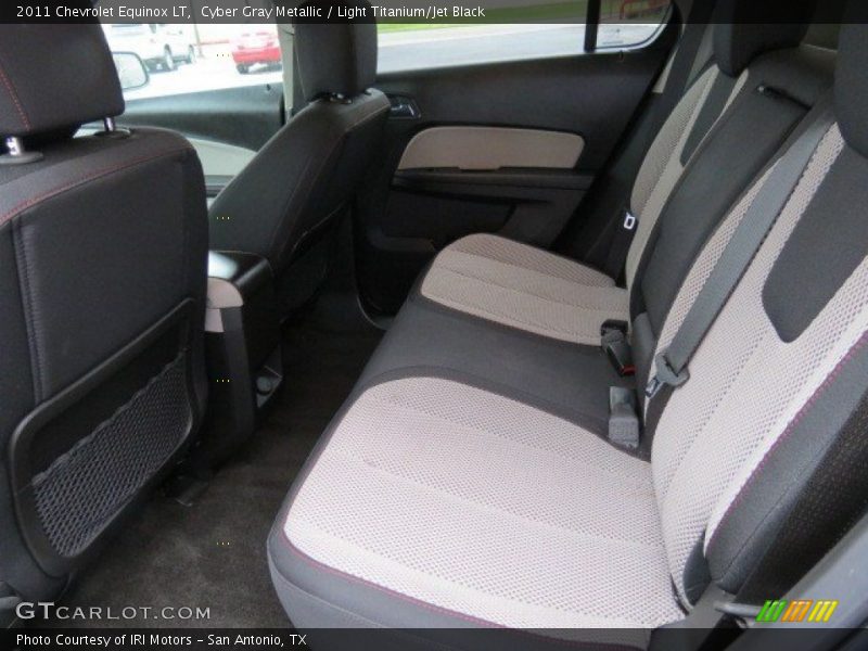 Cyber Gray Metallic / Light Titanium/Jet Black 2011 Chevrolet Equinox LT