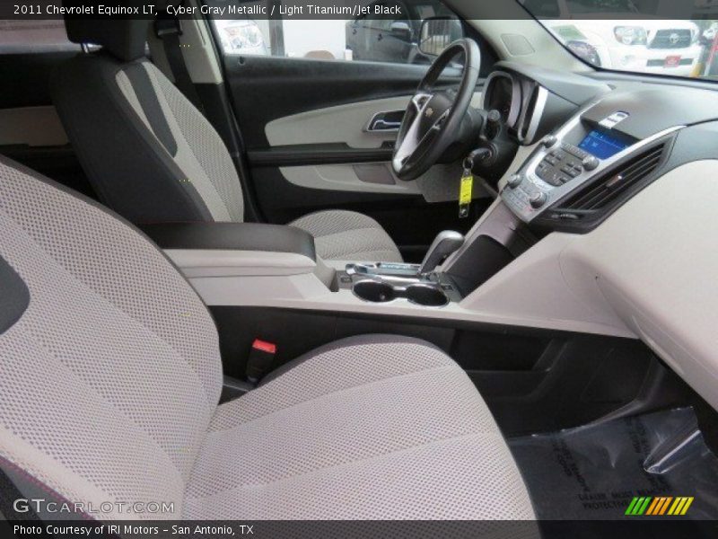 Cyber Gray Metallic / Light Titanium/Jet Black 2011 Chevrolet Equinox LT