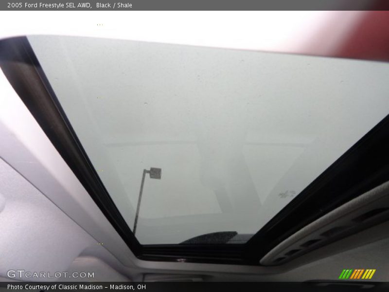 Black / Shale 2005 Ford Freestyle SEL AWD