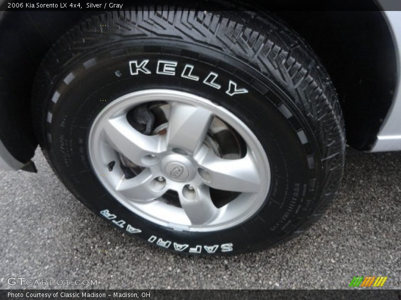Silver / Gray 2006 Kia Sorento LX 4x4