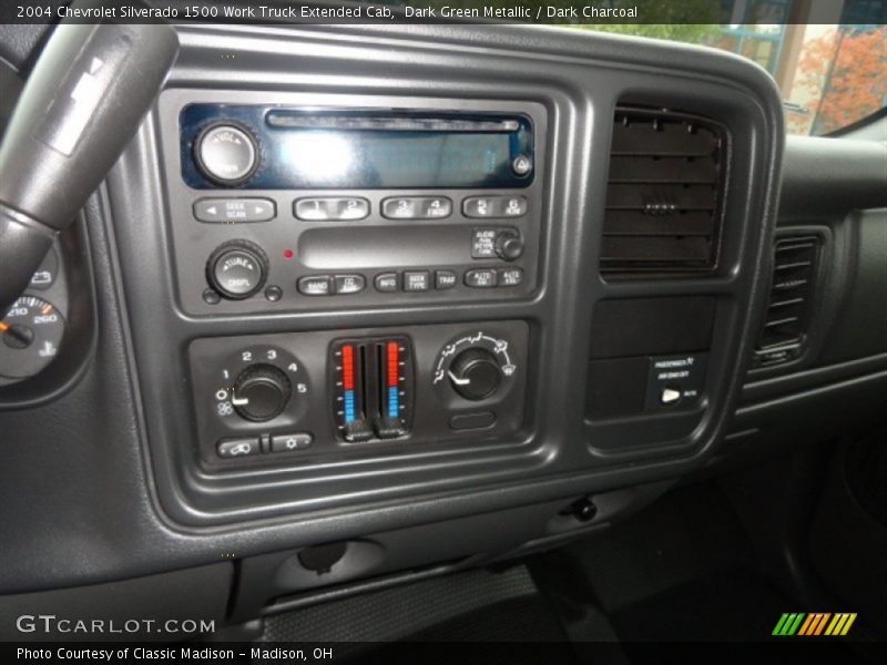 Dark Green Metallic / Dark Charcoal 2004 Chevrolet Silverado 1500 Work Truck Extended Cab
