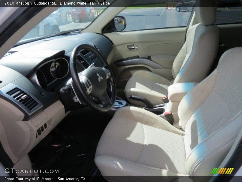 Diamond White Pearl / Beige 2010 Mitsubishi Outlander SE