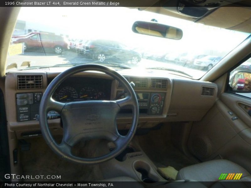 Emerald Green Metallic / Beige 1996 Chevrolet Blazer LT 4x4