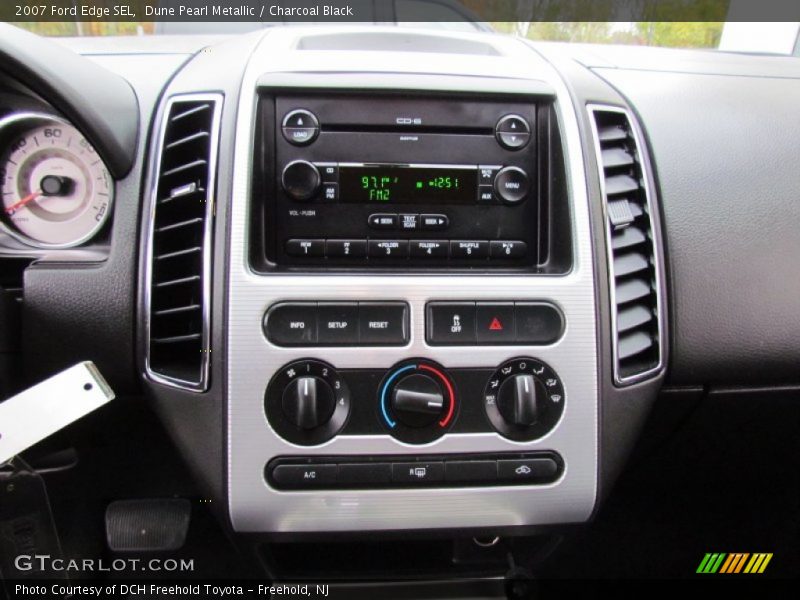 Dune Pearl Metallic / Charcoal Black 2007 Ford Edge SEL