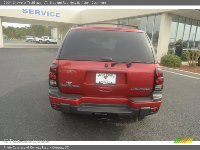 Medium Red Metallic / Light Cashmere 2004 Chevrolet TrailBlazer LT