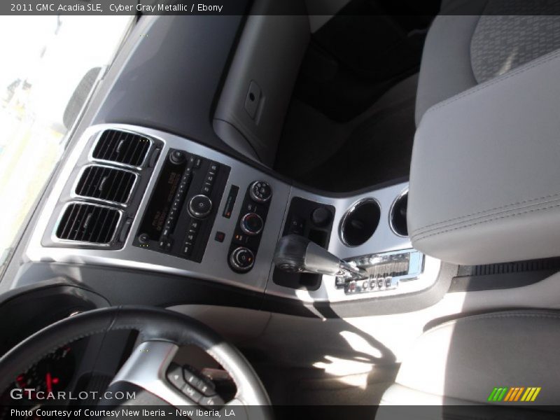 Cyber Gray Metallic / Ebony 2011 GMC Acadia SLE
