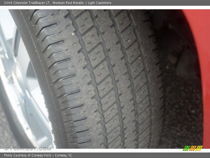 Medium Red Metallic / Light Cashmere 2004 Chevrolet TrailBlazer LT