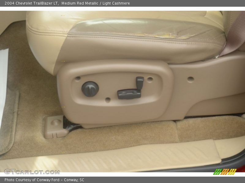 Medium Red Metallic / Light Cashmere 2004 Chevrolet TrailBlazer LT