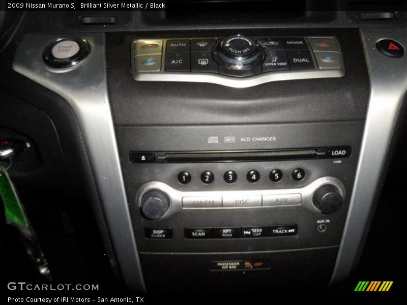 Brilliant Silver Metallic / Black 2009 Nissan Murano S