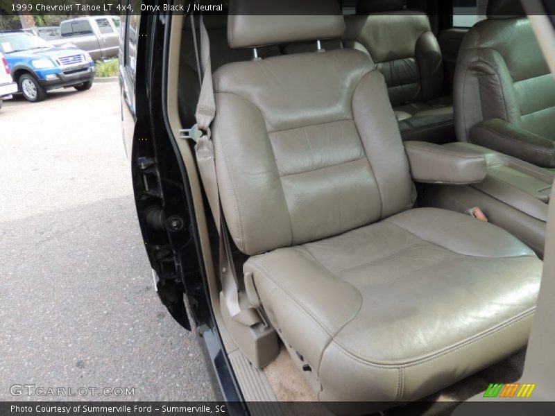 Onyx Black / Neutral 1999 Chevrolet Tahoe LT 4x4