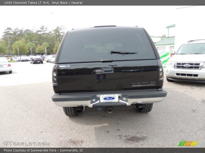 Onyx Black / Neutral 1999 Chevrolet Tahoe LT 4x4
