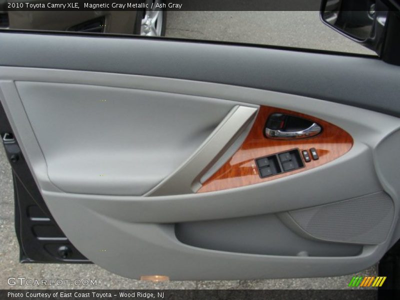 Magnetic Gray Metallic / Ash Gray 2010 Toyota Camry XLE