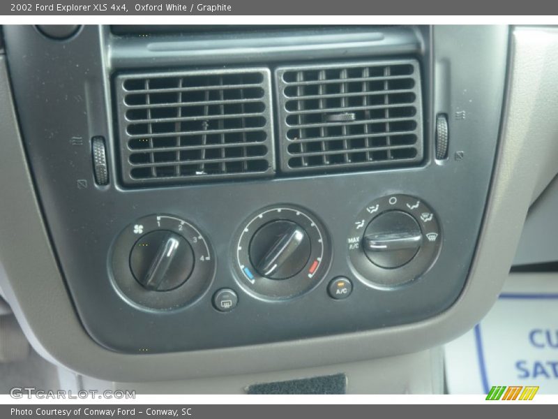 Oxford White / Graphite 2002 Ford Explorer XLS 4x4