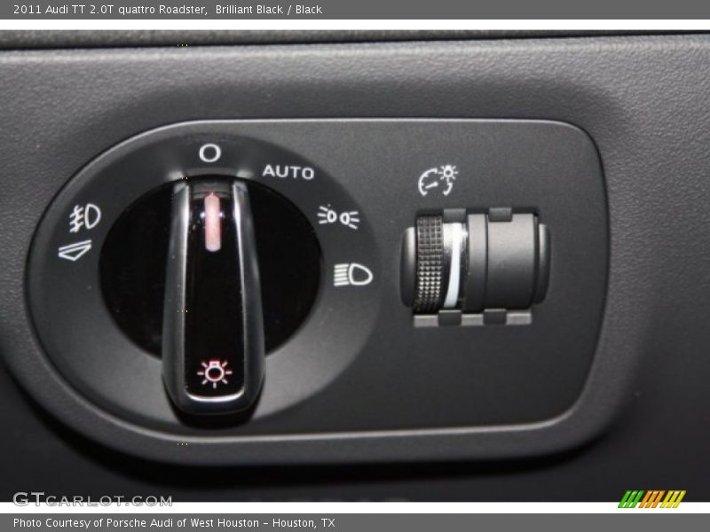 Controls of 2011 TT 2.0T quattro Roadster