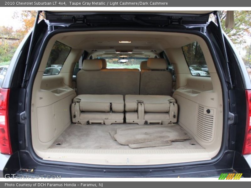Taupe Gray Metallic / Light Cashmere/Dark Cashmere 2010 Chevrolet Suburban LT 4x4