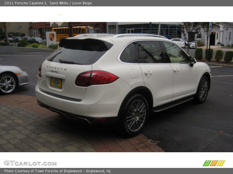 Sand White / Luxor Beige 2011 Porsche Cayenne S