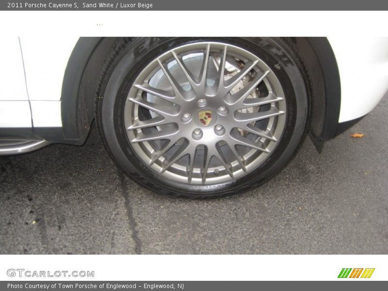 Sand White / Luxor Beige 2011 Porsche Cayenne S