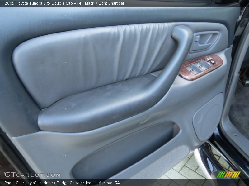 Black / Light Charcoal 2005 Toyota Tundra SR5 Double Cab 4x4