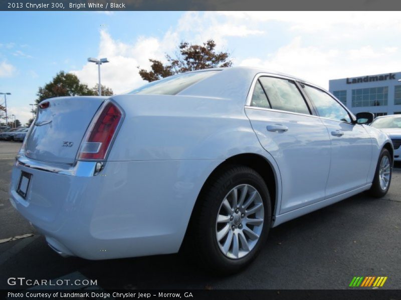 Bright White / Black 2013 Chrysler 300